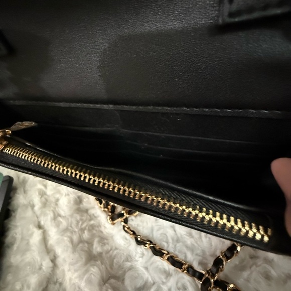 Bebe Black Quilted Crossbody Bag NEW - Picture 4 of 5